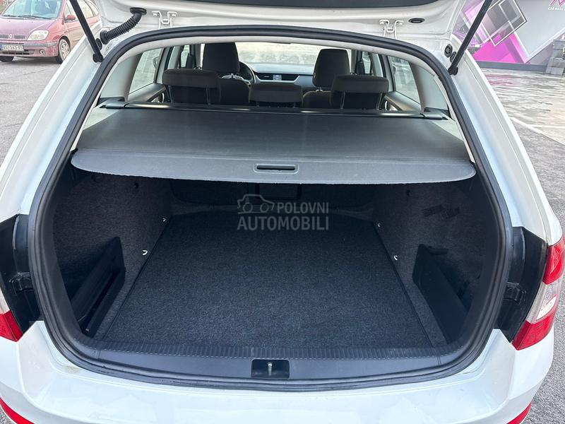 Škoda Octavia 1.6TDI//DSG//