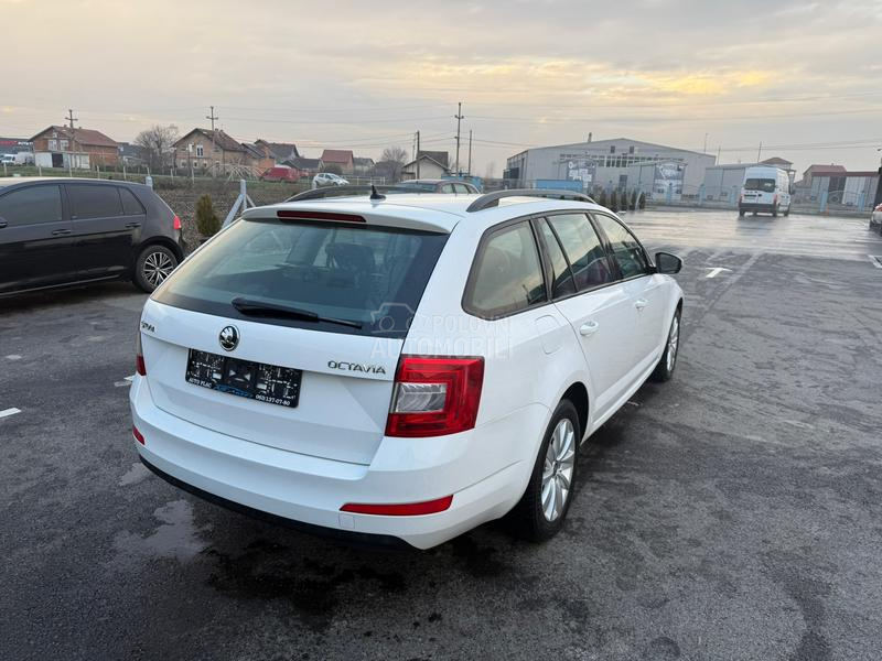 Škoda Octavia 1.6TDI//DSG//
