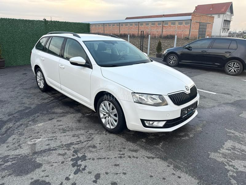 Škoda Octavia 1.6TDI//DSG//