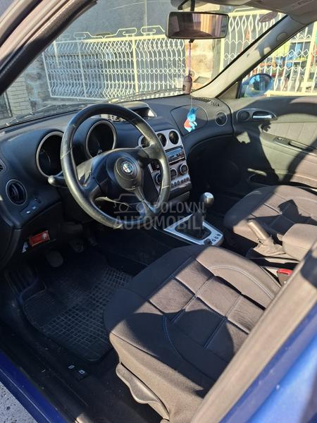 Alfa Romeo 156 restajling