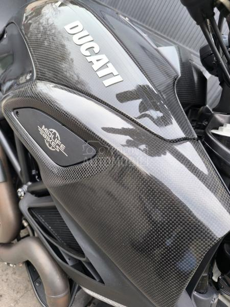 Ducati diavel carbon