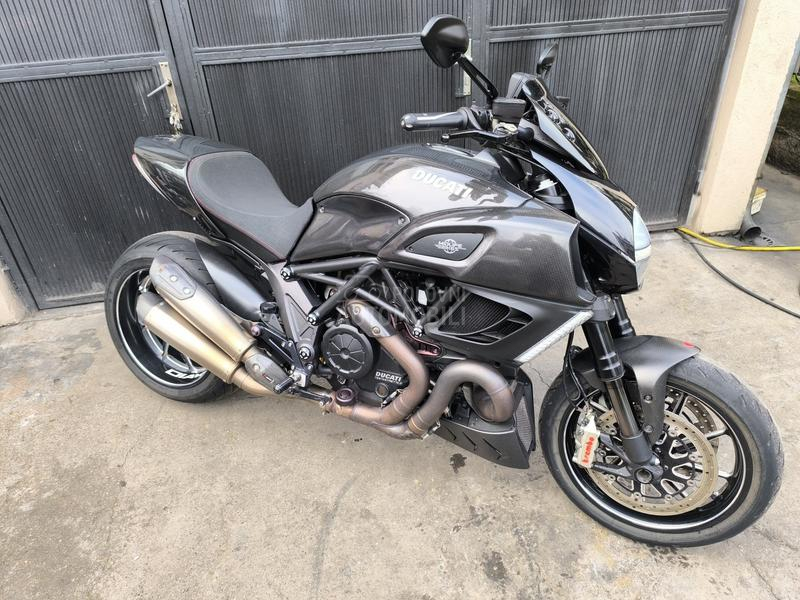 Ducati diavel carbon