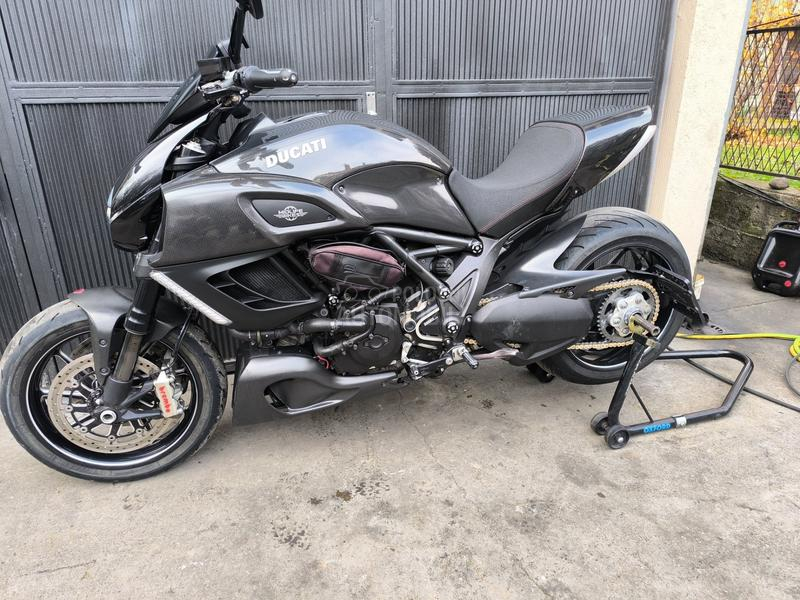 Ducati diavel carbon