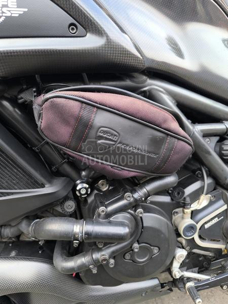 Ducati diavel carbon