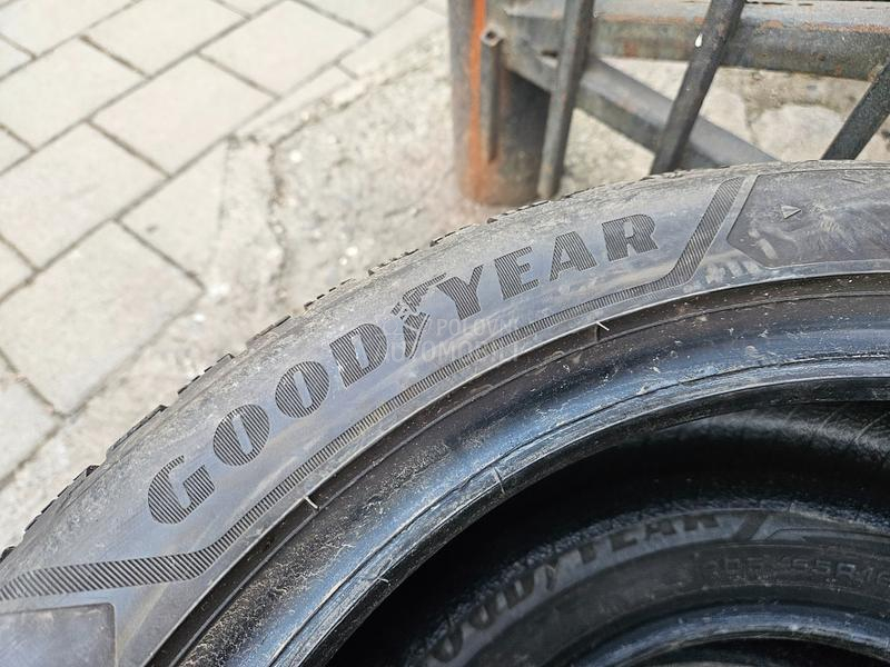Goodyear 205/50 R17 Sve sezone