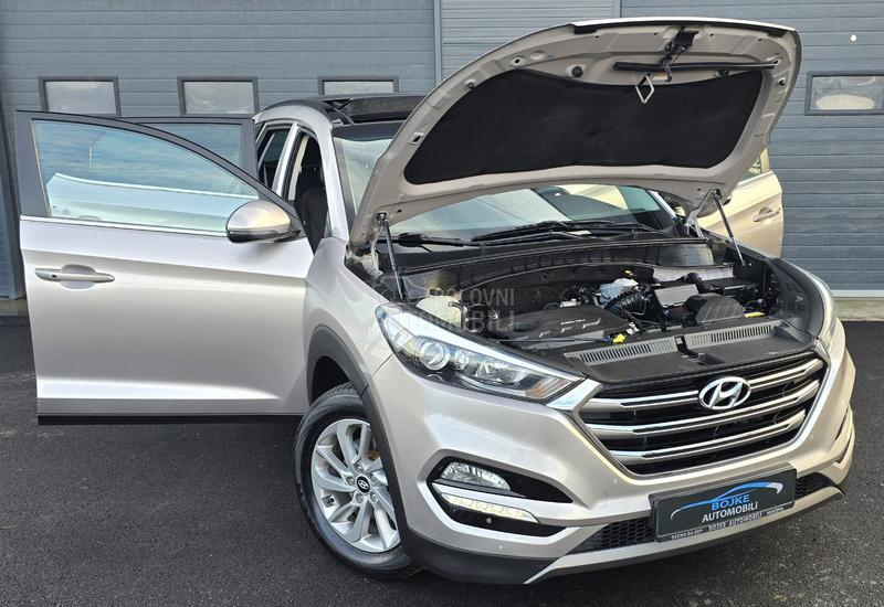 Hyundai Tucson 1.7CRDI PANO