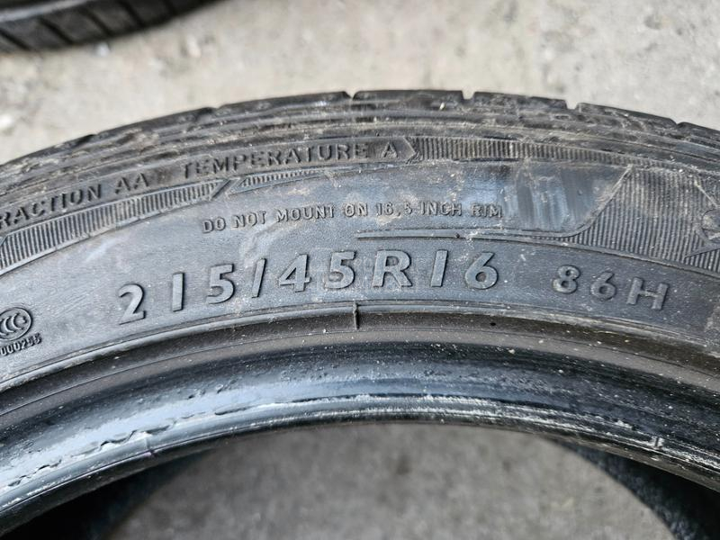 Dunlop 215/45 R16 Letnja