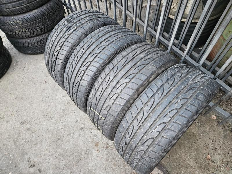 Dunlop 215/45 R16 Letnja