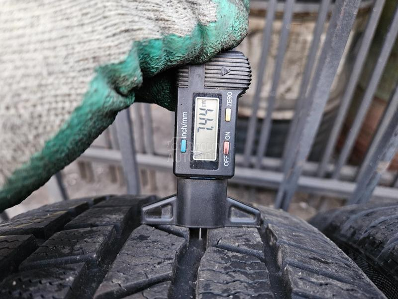 Continental 225/50 R17 Sve sezone