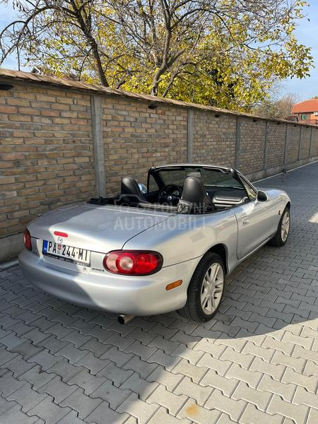 Mazda MX-5 1.6