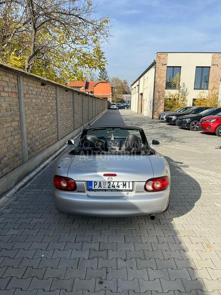 Mazda MX-5 1.6
