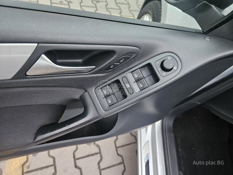 Volkswagen Golf 6 1.6tdi MATCH