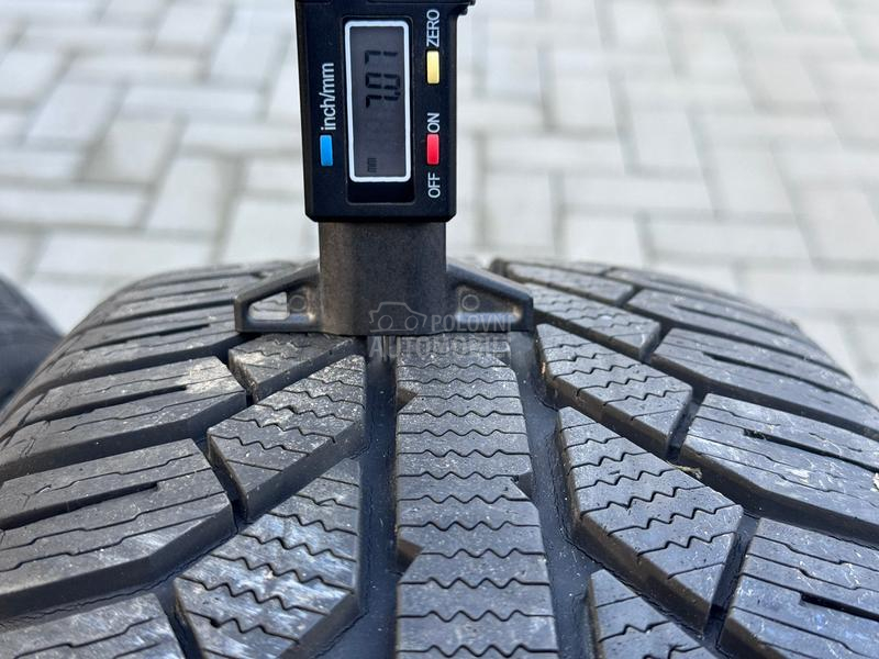 Semperit 205/60 R16 Zimska