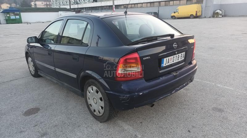 Opel Astra G 1.8