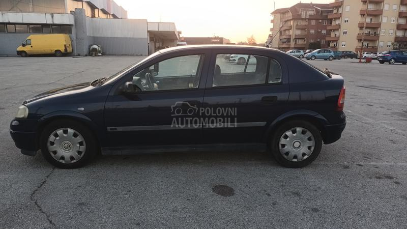 Opel Astra G 1.8