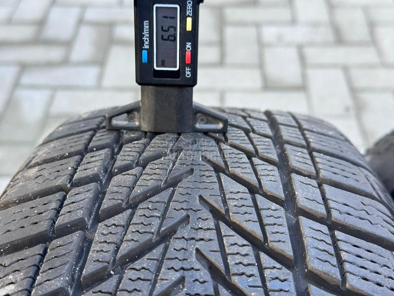 Goodyear 205/60 R16 Zimska