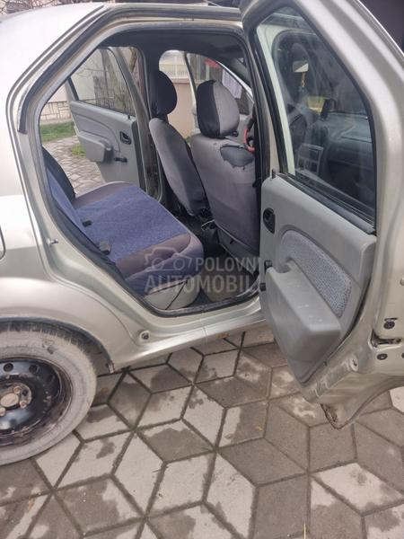 Dacia Logan 1.4 MPI