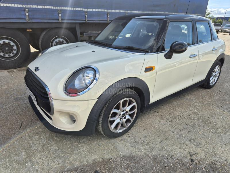 MINI Cooper 1.5