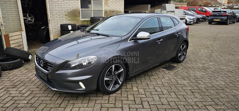 Volvo V40 1.6 DIESEL R DESIGN