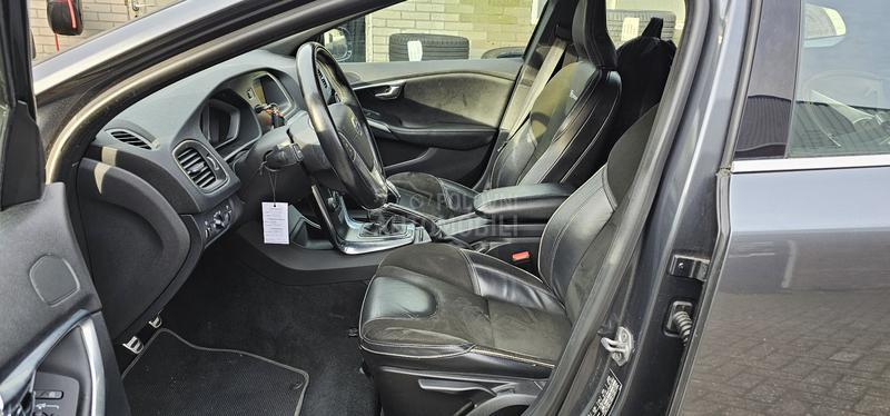 Volvo V40 1.6 DIESEL R DESIGN