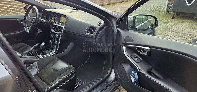 Volvo V40 1.6 DIESEL R DESIGN