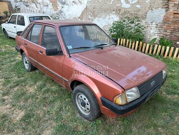 Ford Escort 