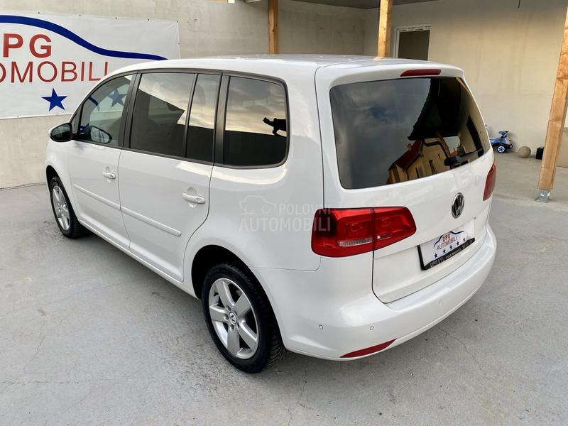 Volkswagen Touran 2,0 TDI DSG 189000