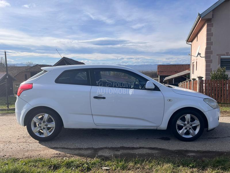 Kia pro_cee`d VREDI POGLEDATI