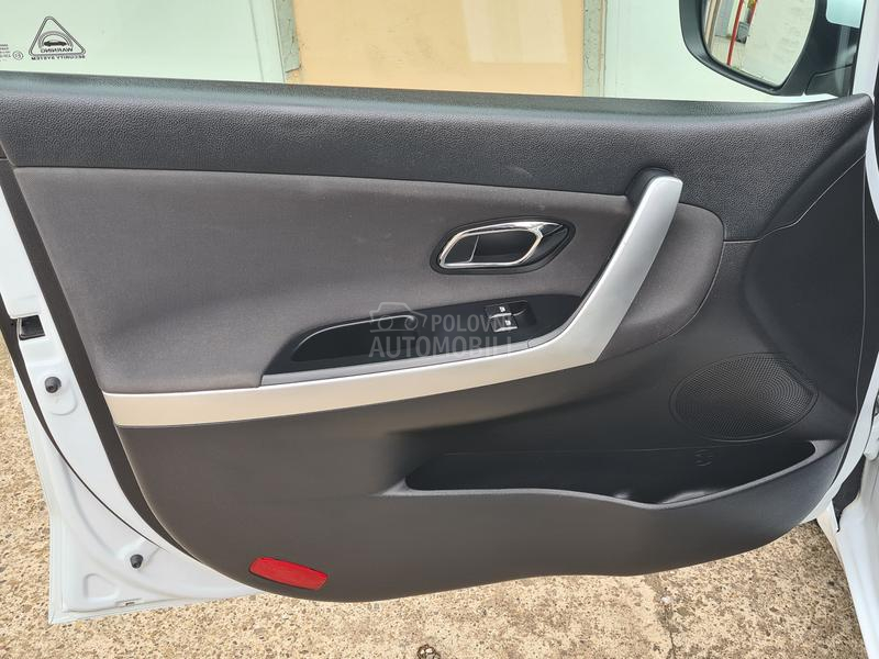 Kia cee`d 1.4 EX Champion