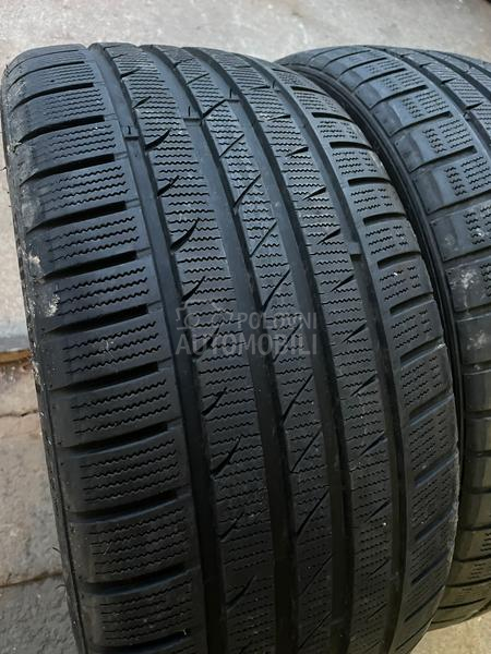 Semperit 225/40 R18 Zimska