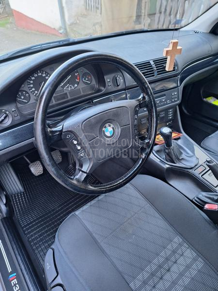 BMW 523 523i