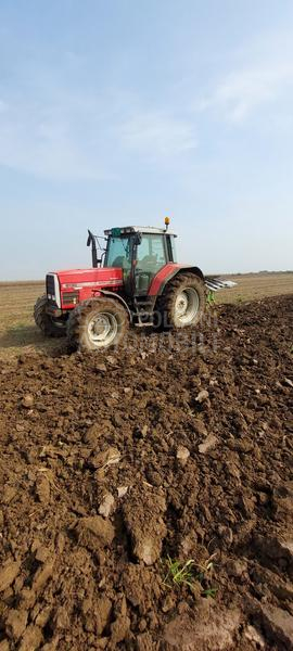 Massey Ferguson 8130