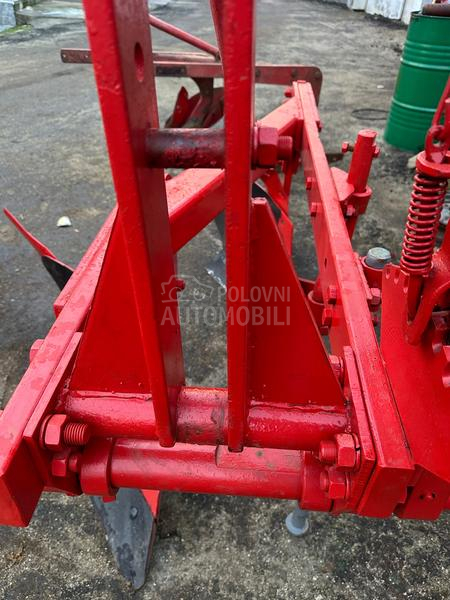 IMT 757 visoki vise plugova