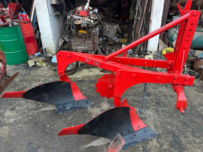 IMT 757 visoki vise plugova