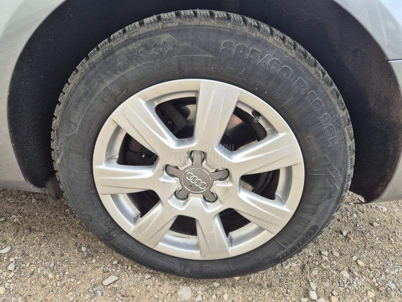 Audi A4 2.0tdi/SLINE/LED/FUL