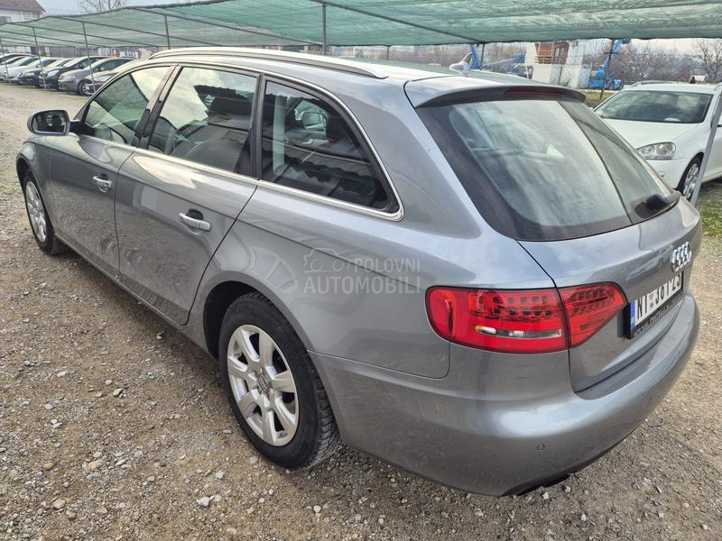 Audi A4 2.0tdi/SLINE/LED/FUL