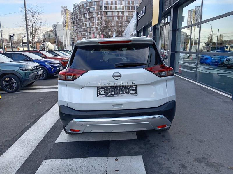 Nissan X-Trail 1.5 CVT 163 TEKNA