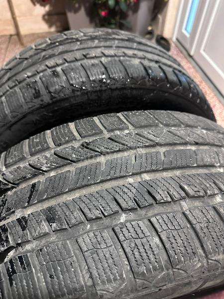 Ostalo 235/45 R18 Zimska