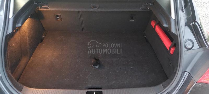 Opel Astra J 1 . 6 b e n z