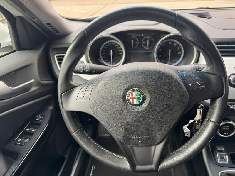 Alfa Romeo Giulietta 1.4 B
