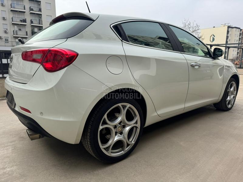 Alfa Romeo Giulietta 1.4 B