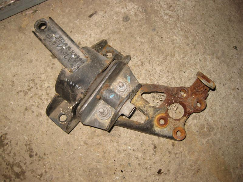 Nosac motora 800 kubika