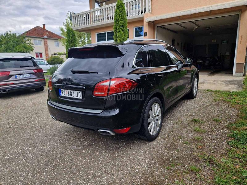 Porsche Cayenne 
