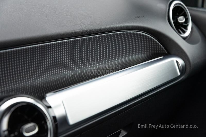 Mercedes Benz GLB 180 d