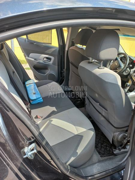 Chevrolet Cruze LS