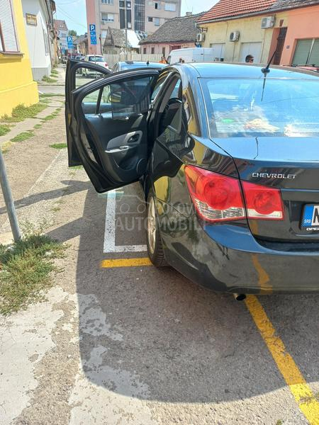 Chevrolet Cruze LS