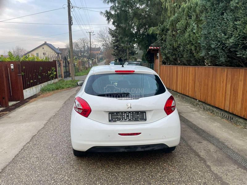 Peugeot 208 1.4 HDI