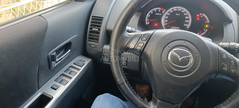 Mazda 5 