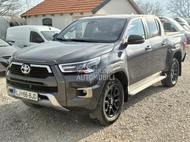 Toyota Hilux INVICIBLE