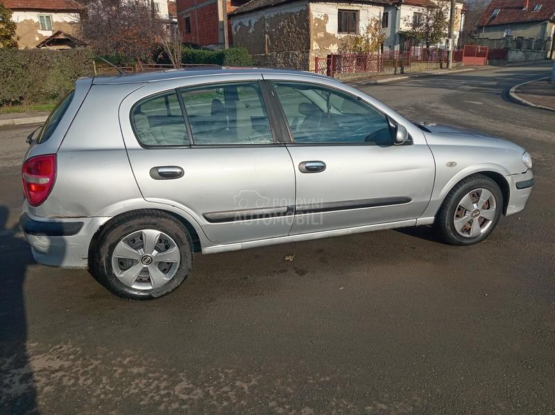 Nissan Almera dugo  r e g i s t